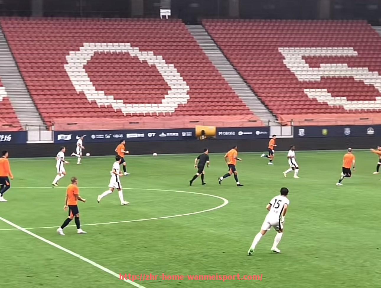 完美体育官方网站-2025年世俱杯参赛球队平均身价对比及市场价值分析